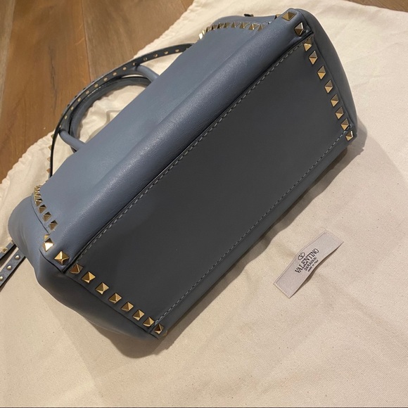 🔹Valentino Rockstud Medium Bag - Picture 4 of 11
